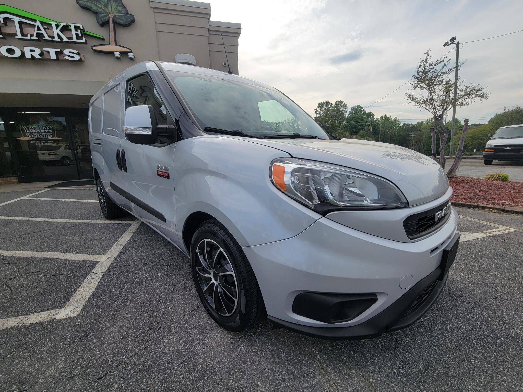 Used 2020 RAM ProMaster City Tradesman SLT FWD image 17