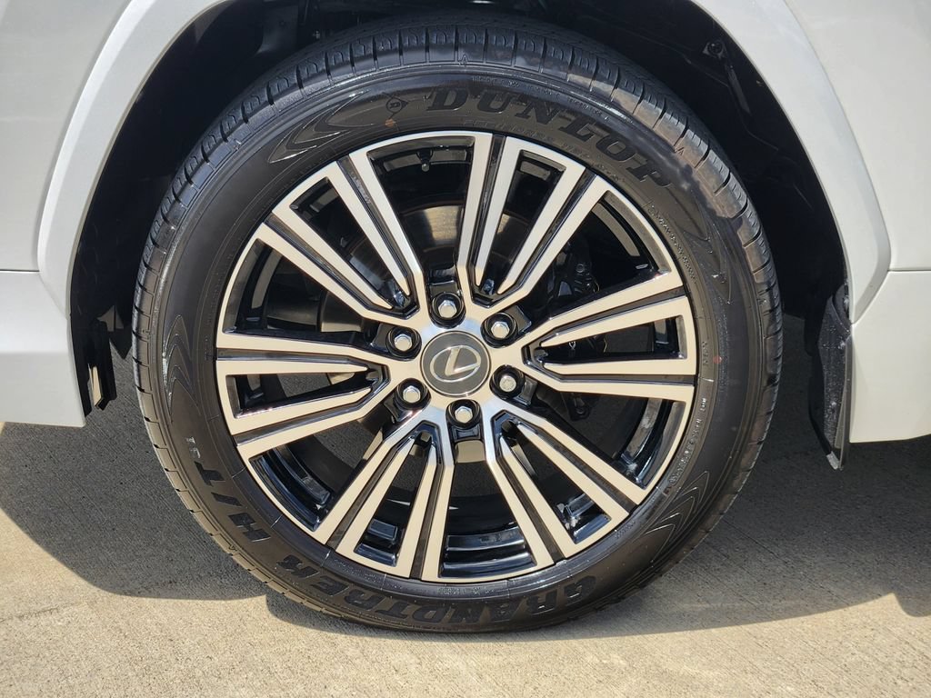 Certified 2026 Lexus LX 600 4WD w/ Appearance Package image 10