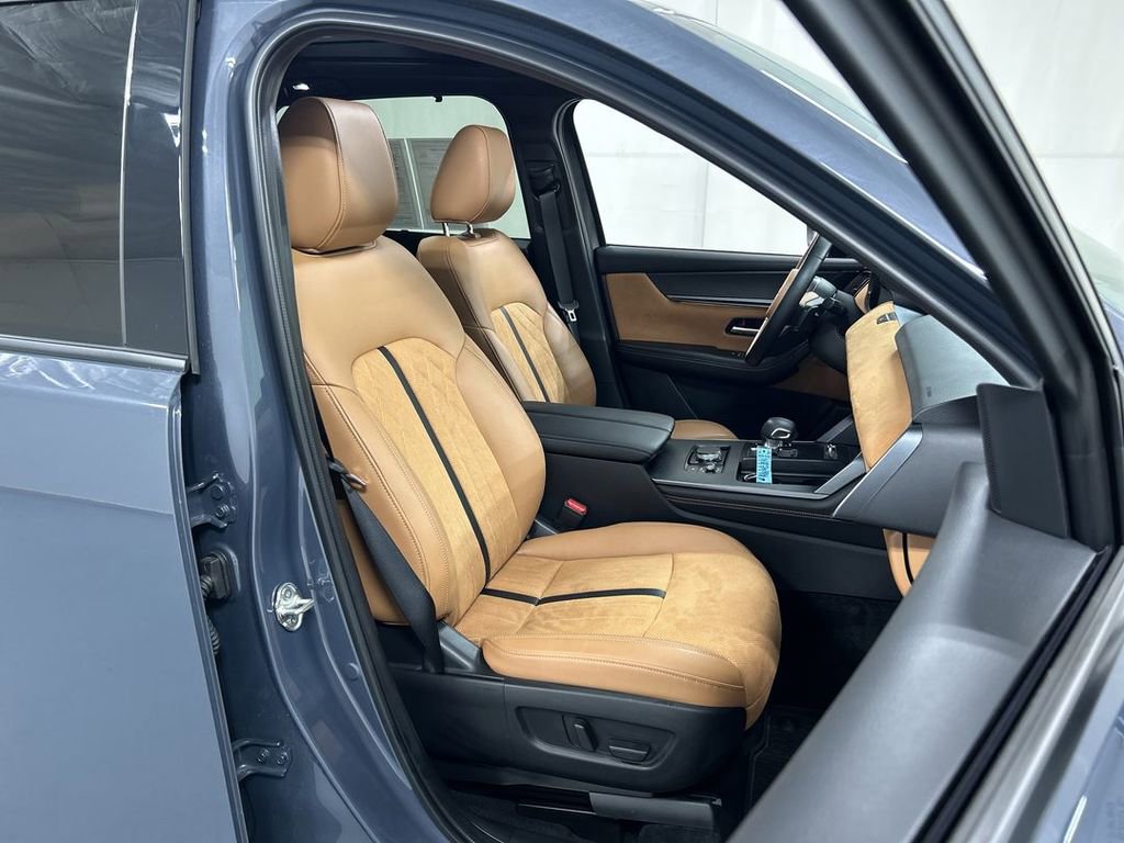 Certified 2025 MAZDA CX-70 3.3 Turbo S w/ Premium Plus image 24