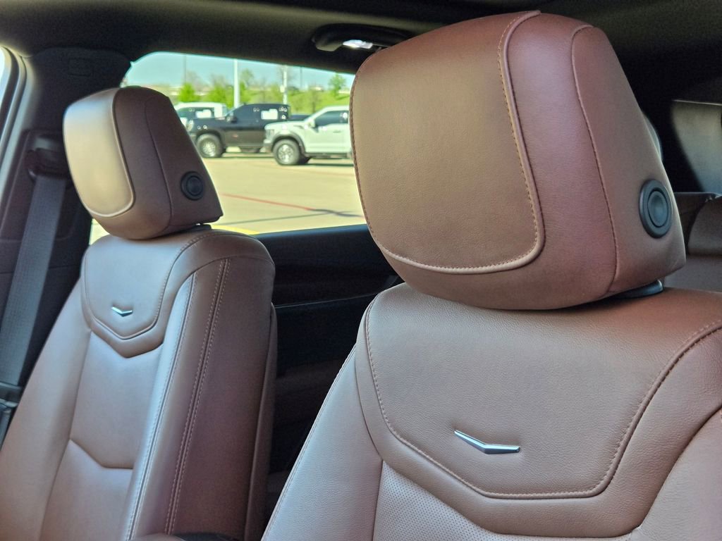 Used 2023 Cadillac XT5 Premium Luxury w/ Technology Package image 12