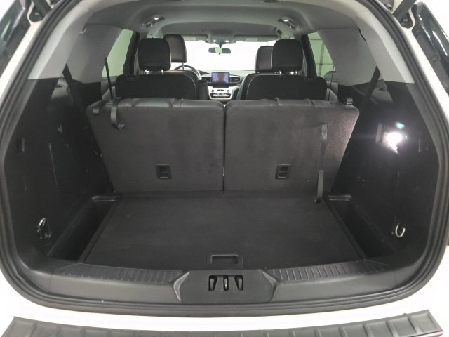 Used 2023 Ford Explorer XLT w/ Equipment Group 202A image 12