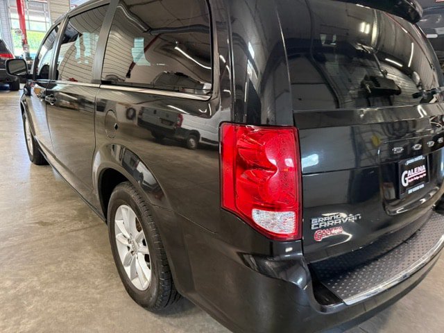 Certified 2020 Dodge Grand Caravan SXT FWD image 26