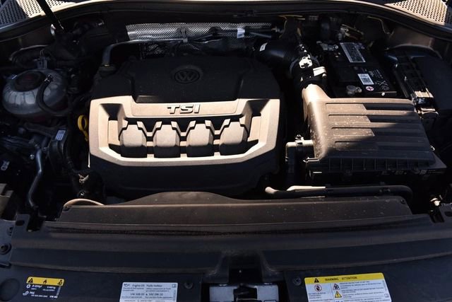 Used 2023 Volkswagen Tiguan SE w/ Panoramic Sunroof Package image 25