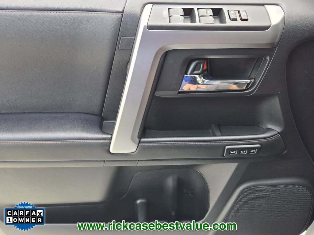 Used 2024 Toyota 4Runner Limited AWD/4WD image 33