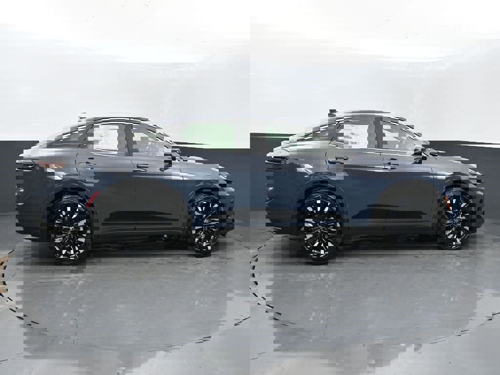 New 2026 Toyota Crown Platinum image 8