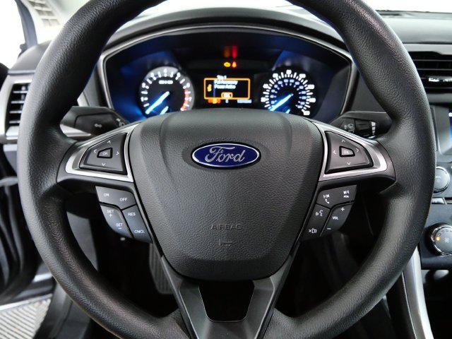 Certified 2017 Ford Fusion SE FWD image 24