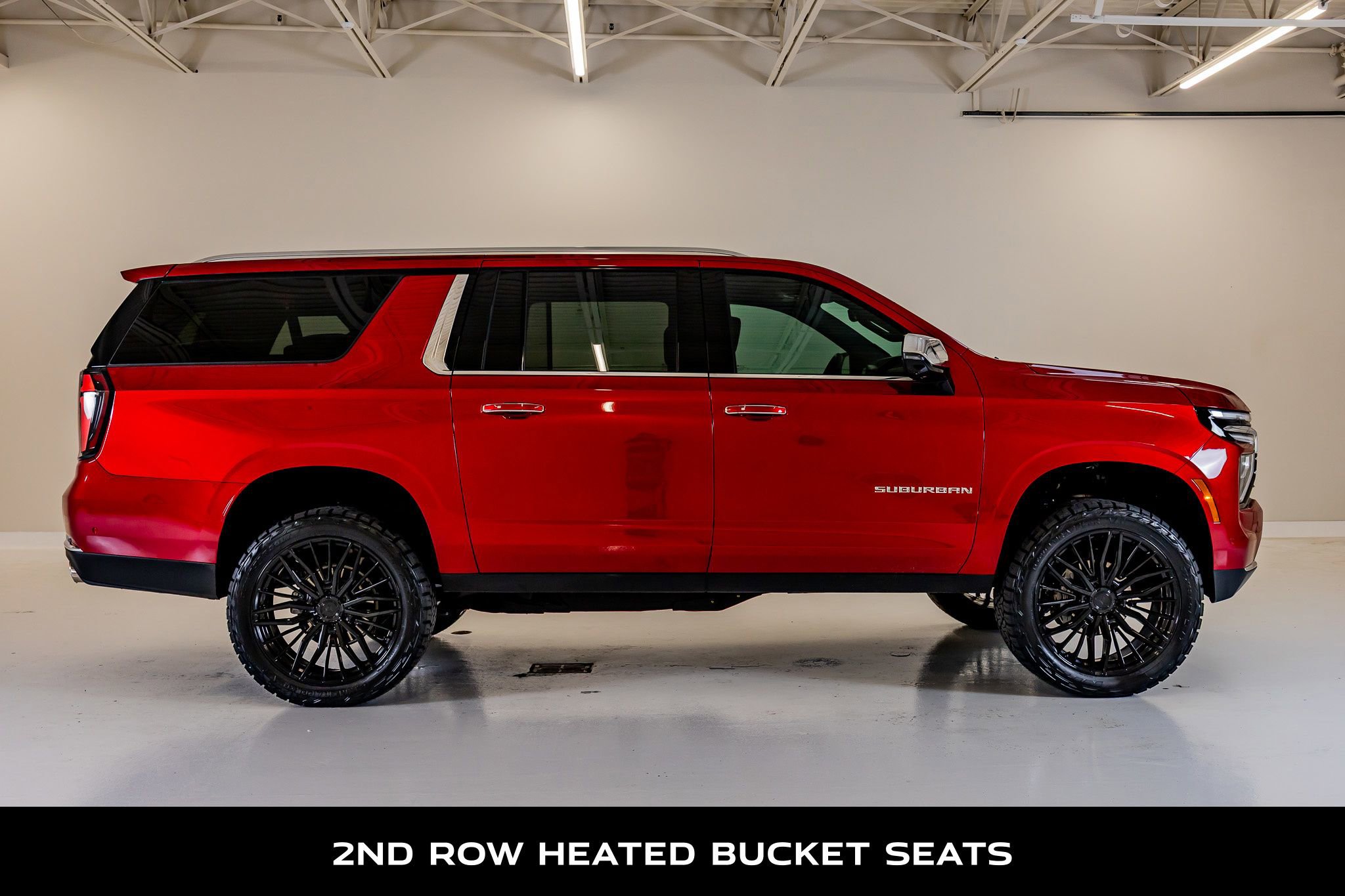 Used 2026 Chevrolet Suburban Premier AWD/4WD image 11