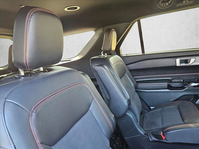 Used 2024 Ford Explorer ST-Line w/ Class IV Trailer Tow Package image 22