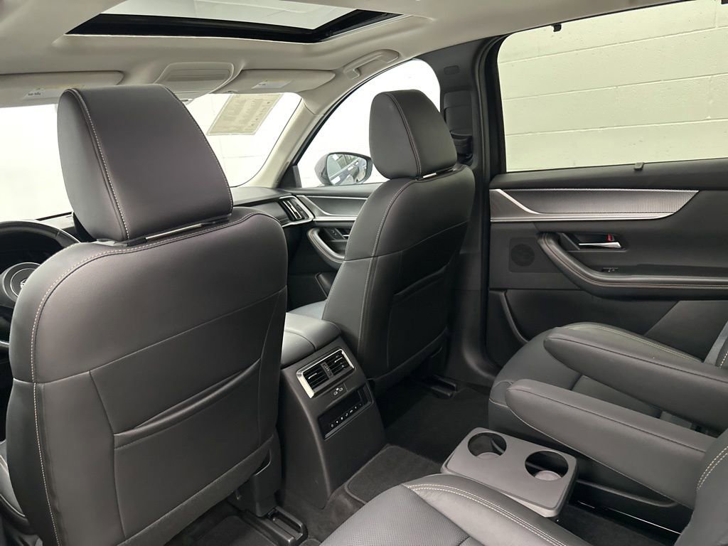 Certified 2024 MAZDA CX-90 Plug-In Hybrid w/ Preferred AWD/4WD image 20