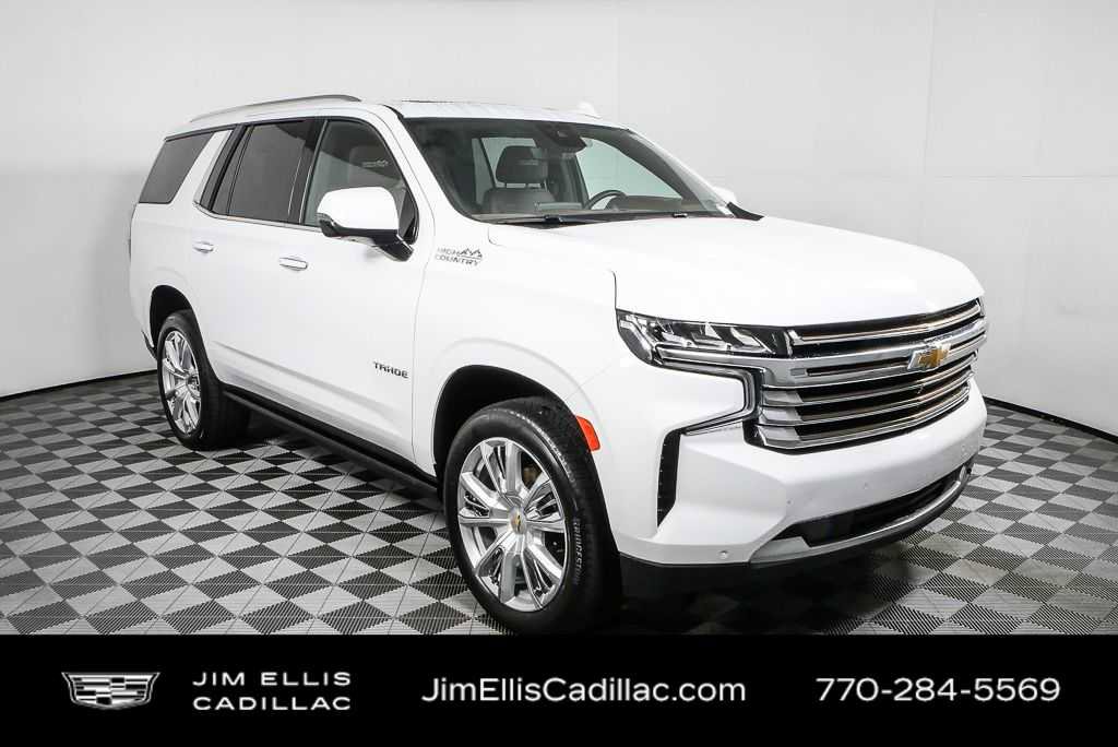 Used 2024 Chevrolet Tahoe High Country image 2