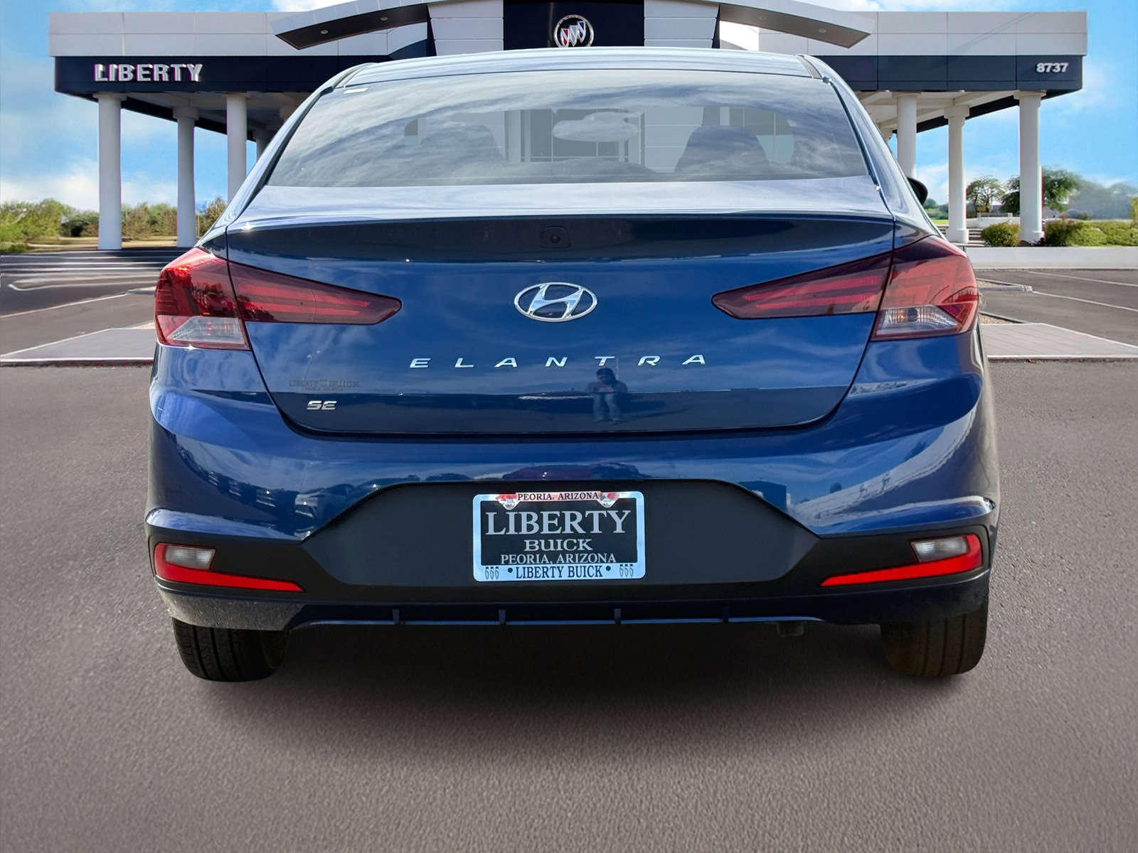 Used 2019 Hyundai Elantra SE image 4