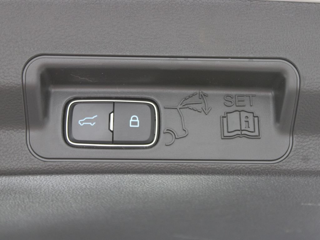 Used 2023 Ford Explorer ST-Line AWD/4WD image 44
