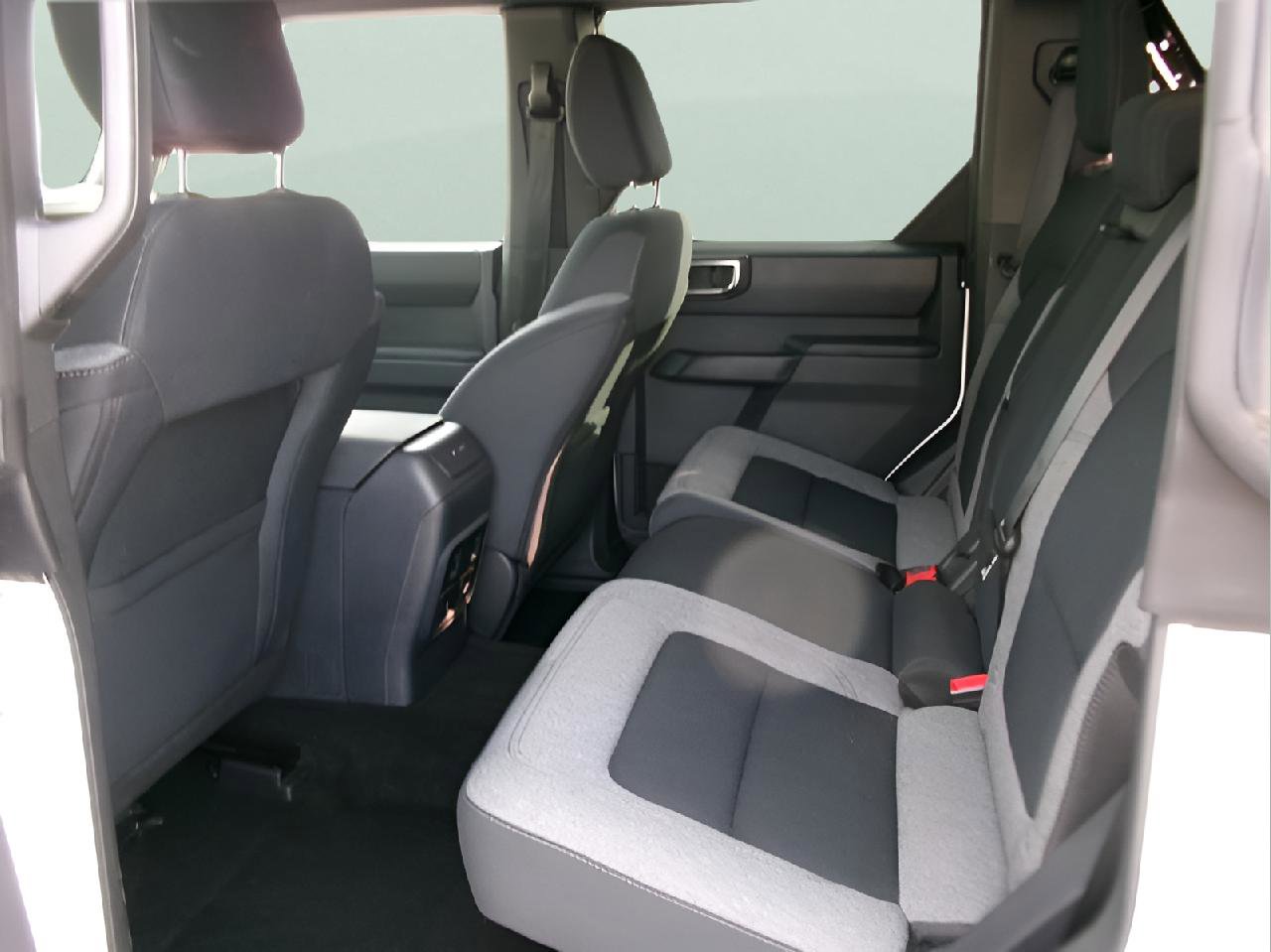 Used 2025 Ford Bronco Big Bend AWD/4WD image 9