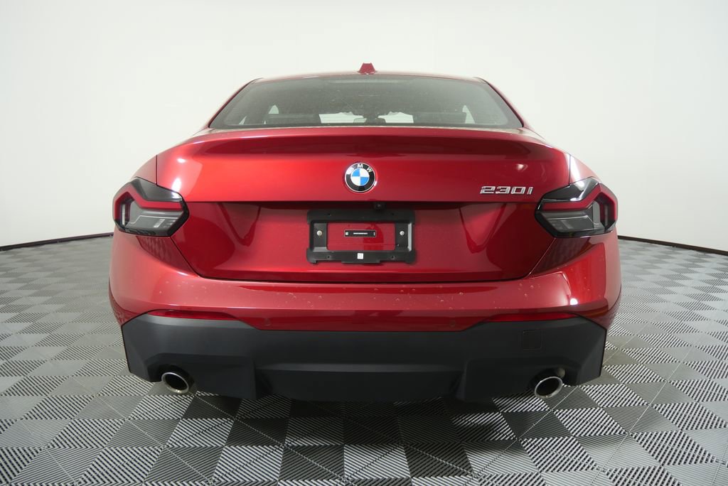 Certified 2025 BMW 230i Coupe image 4