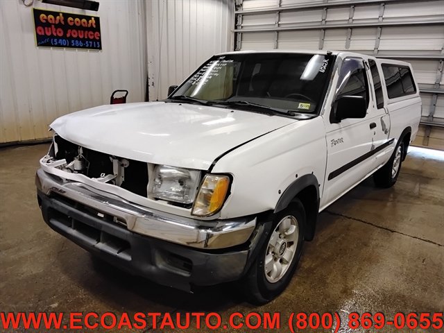 Used 1999 Nissan Frontier XE RWD image 4