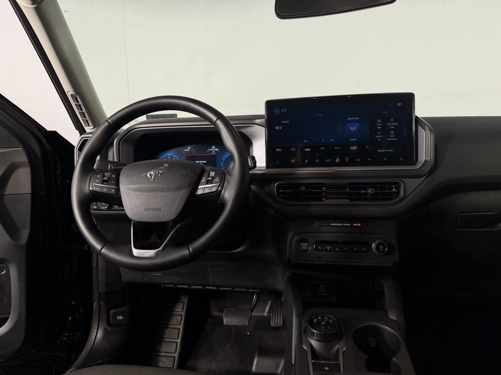 Used 2025 Ford Bronco Sport Badlands image 14