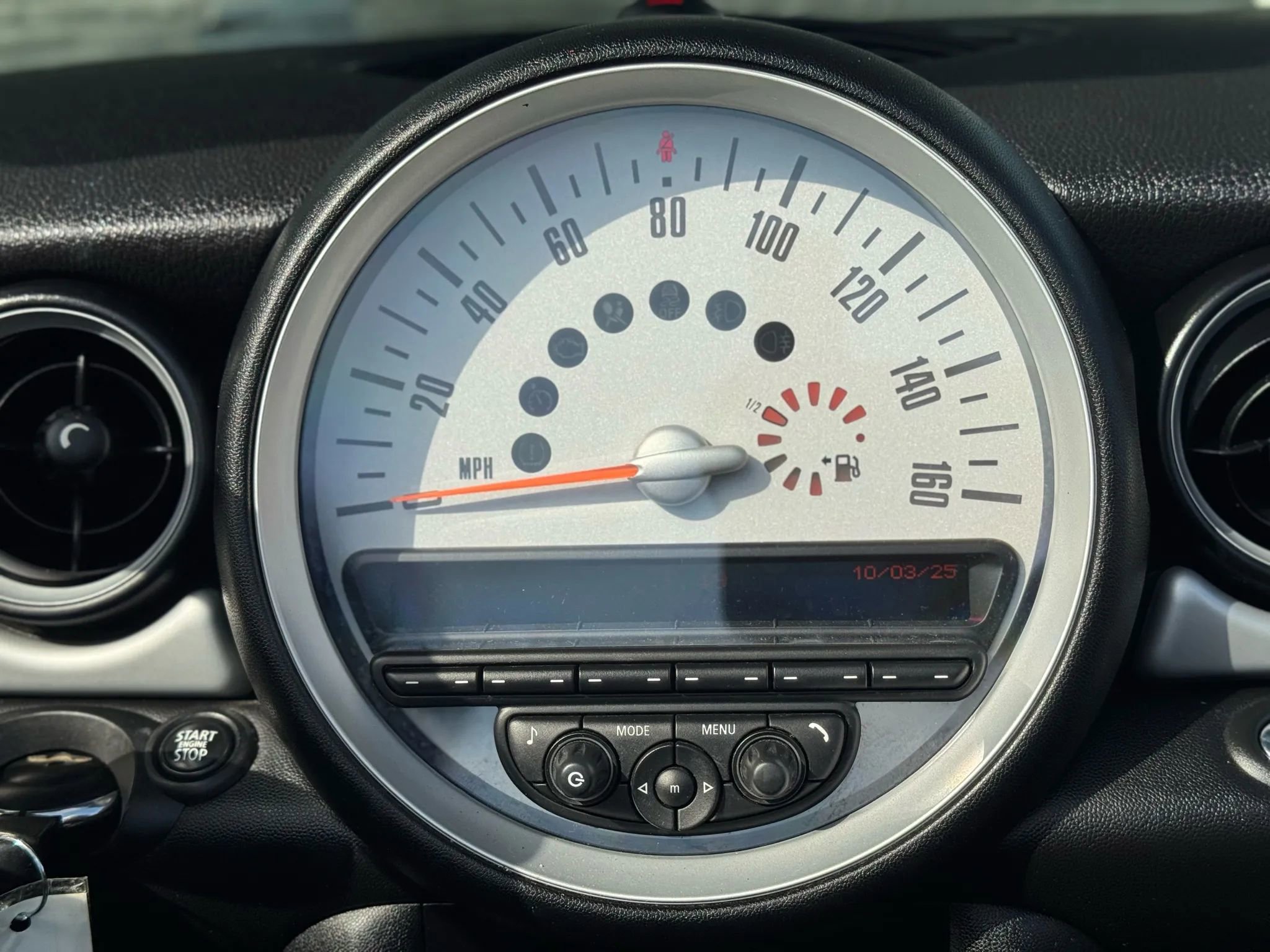 Used 2012 MINI Cooper Convertible image 28