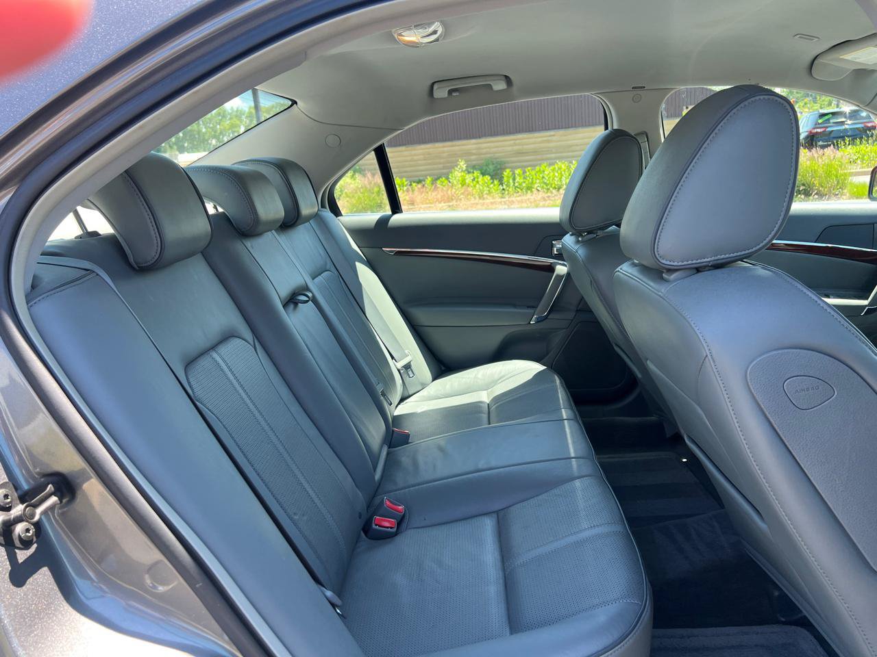 Used 2010 Lincoln MKZ FWD image 35