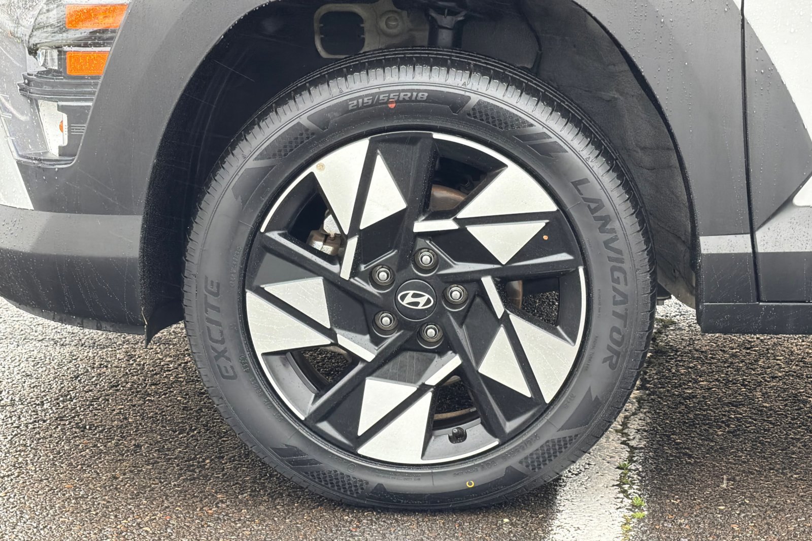 Used 2025 Hyundai Kona SEL AWD/4WD image 25