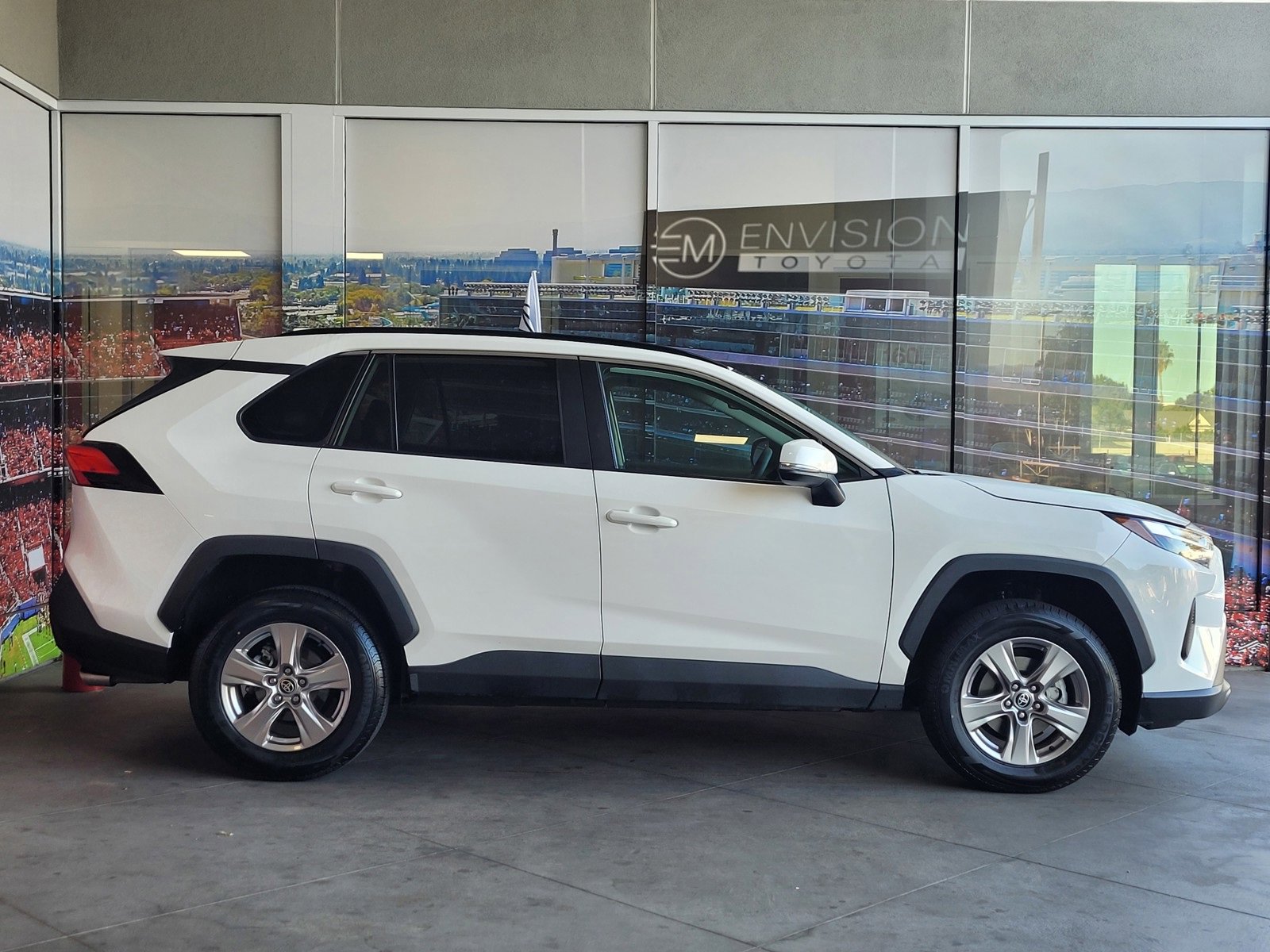 Used 2023 Toyota RAV4 XLE image 4