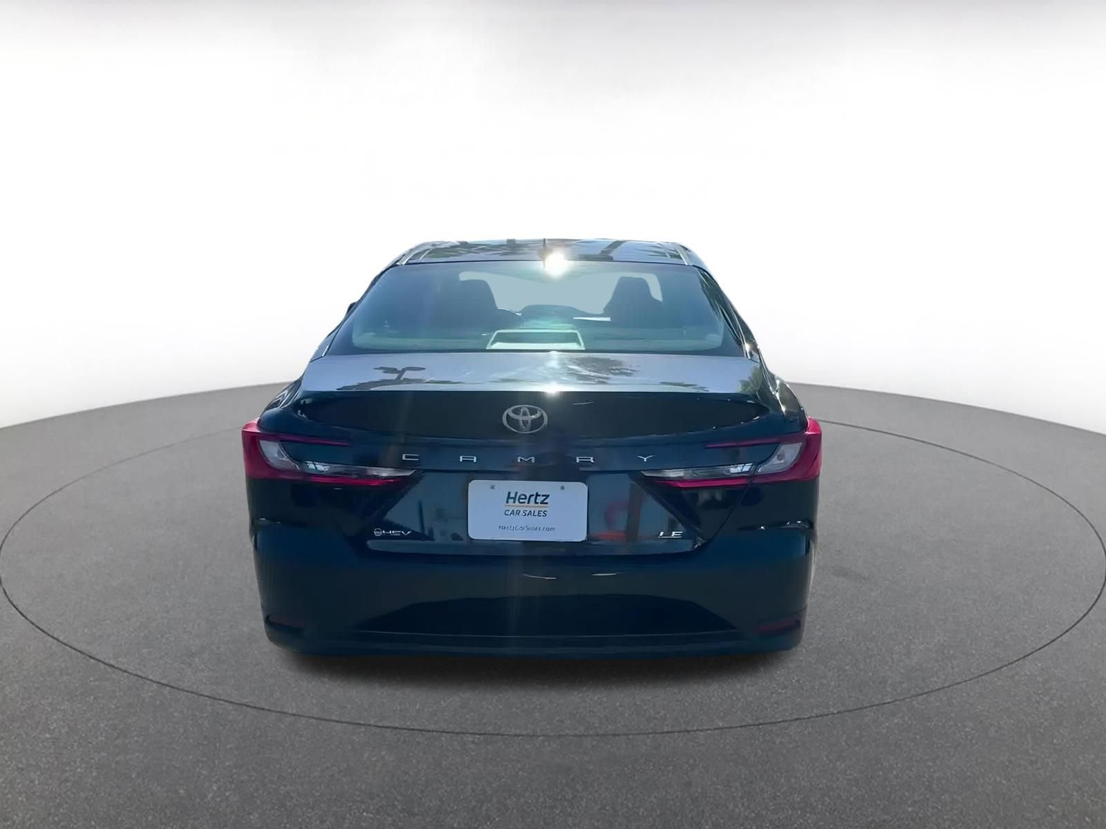 Used 2025 Toyota Camry LE image 12