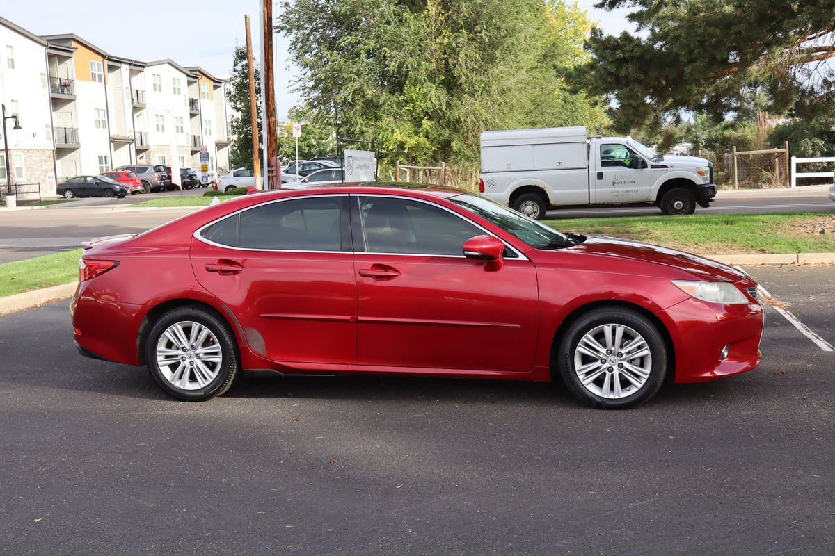 Used 2013 Lexus ES 350 w/ Premium Pkg FWD image 3