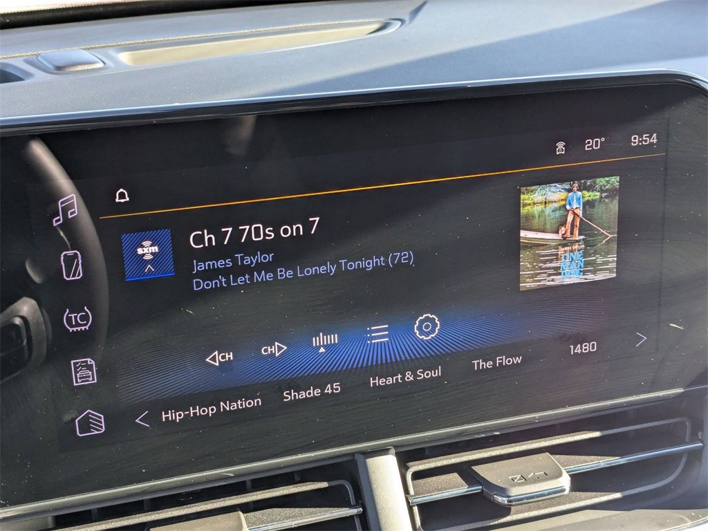 Used 2025 Chevrolet Trax LT w/ LT Convenience Package image 19