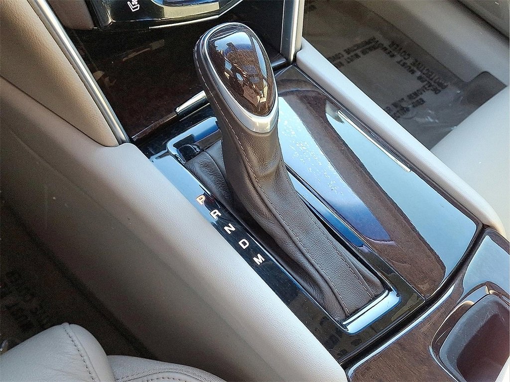 Used 2015 Cadillac XTS Luxury w/ Driver Awareness Package image 16