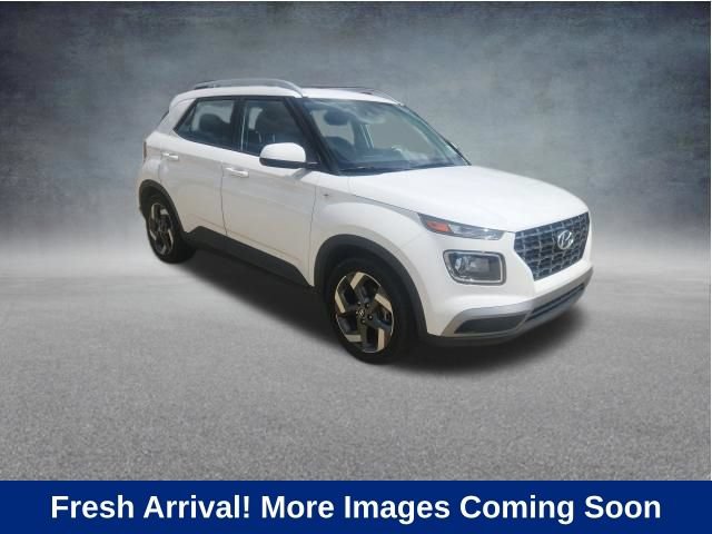 Used 2023 Hyundai Venue SEL w/ Cargo Package