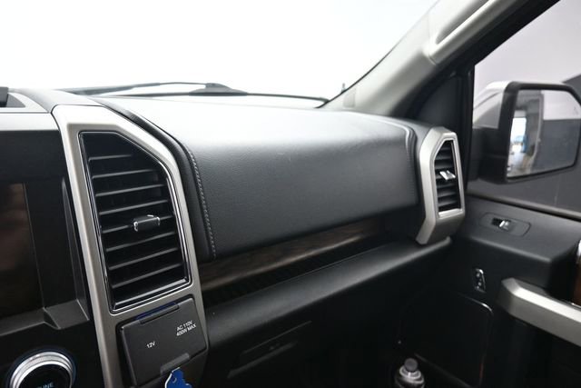 Used 2019 Ford F150 Lariat w/ Equipment Group 502A Luxury AWD/4WD image 16