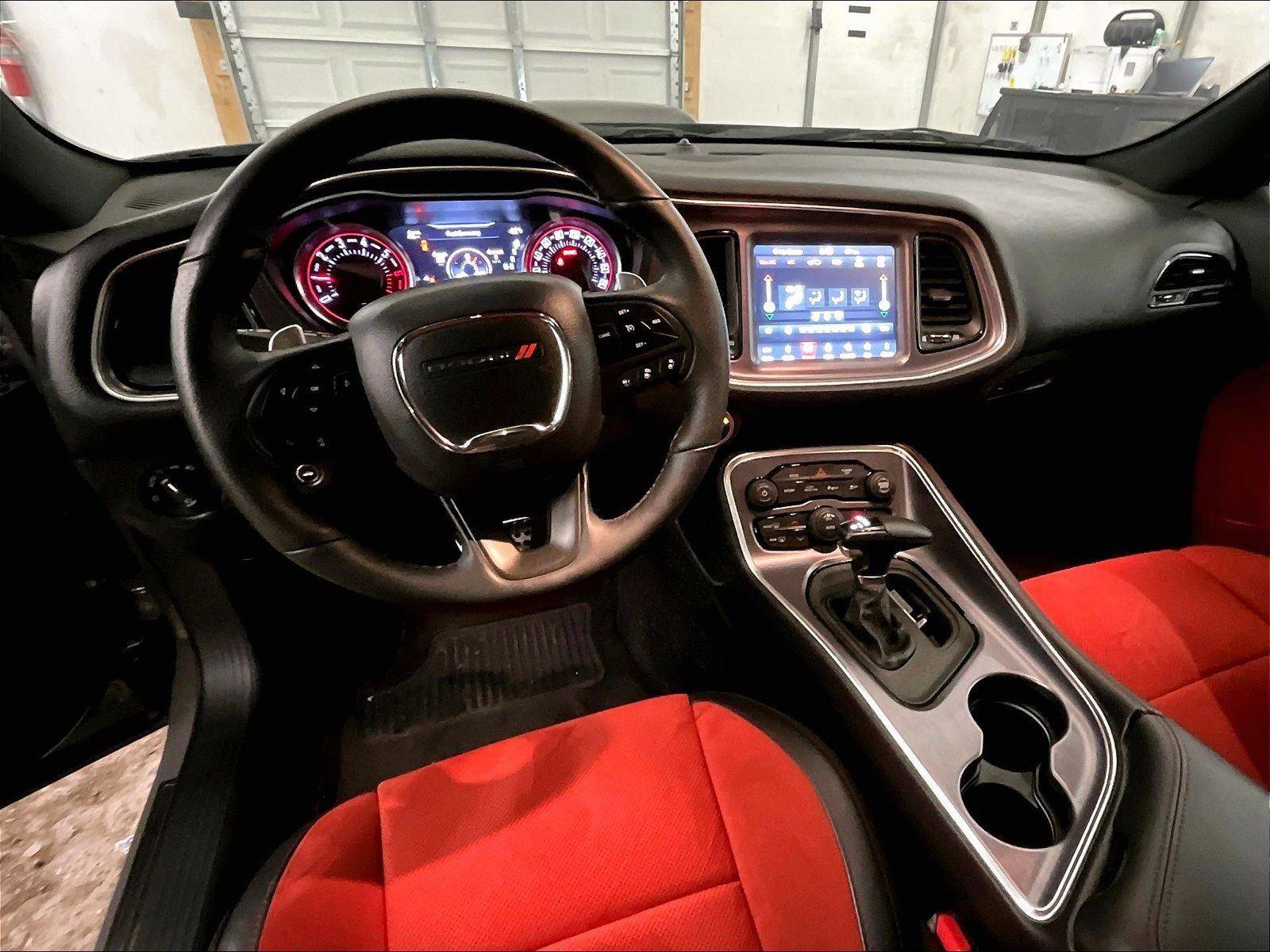 Used 2018 Dodge Challenger R/T Scat Pack RWD image 14