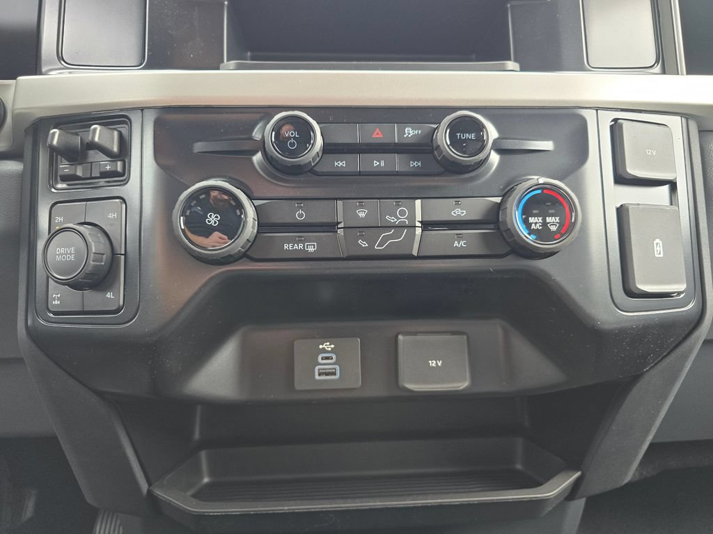 New 2026 Ford F350 XL w/ STX Appearance Package AWD/4WD image 25