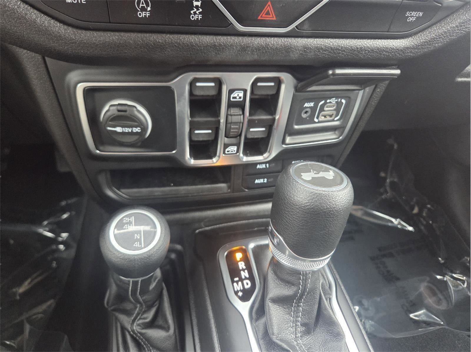 Used 2025 Jeep Wrangler Sport image 22