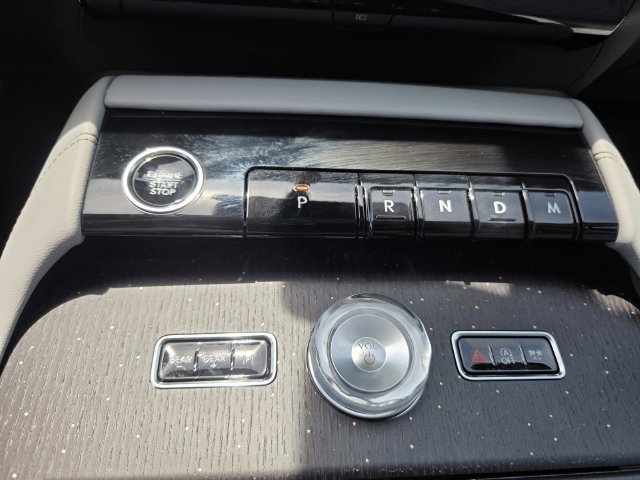 New 2027 Lincoln Navigator L Black Label w/ Black Label Special Edition AWD/4WD image 12