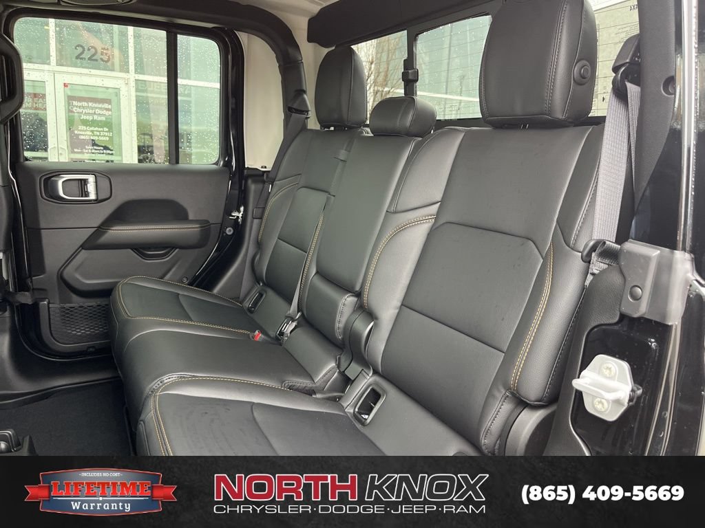 New 2026 Jeep Gladiator Sport AWD/4WD image 13