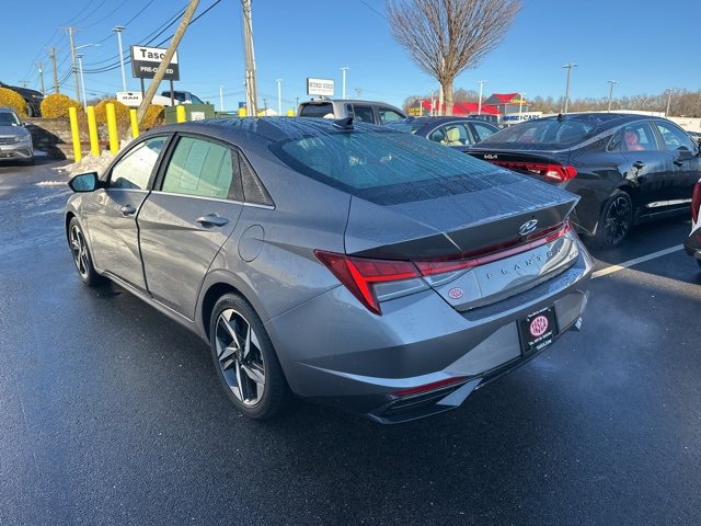 Used 2023 Hyundai Elantra Limited image 6
