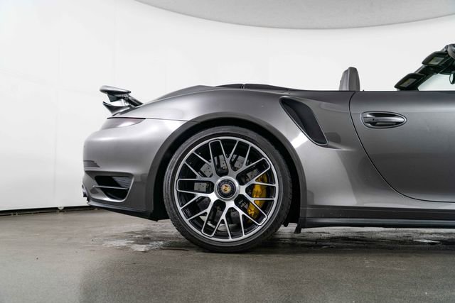 Used 2015 Porsche 911 Turbo S w/ High-end Infotainment Package AWD/4WD image 10