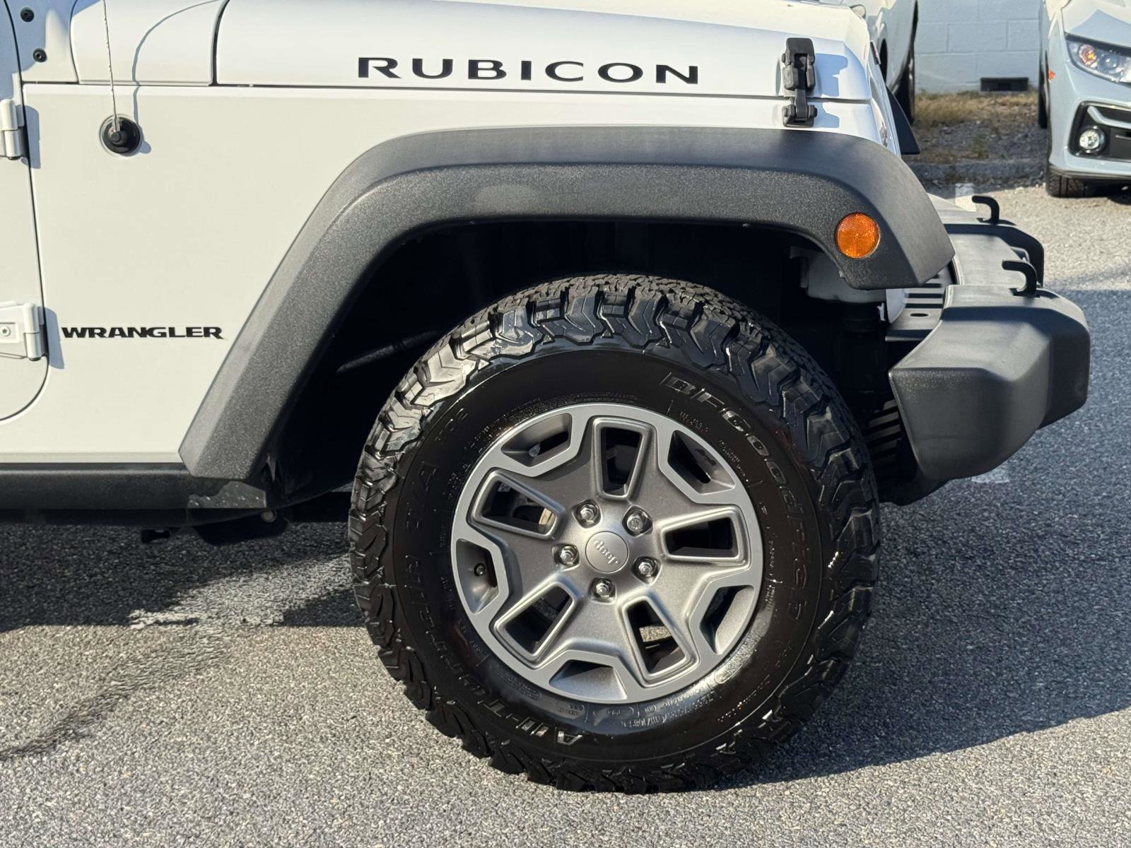 Used 2017 Jeep Wrangler Rubicon w/ Power Convenience Group image 25