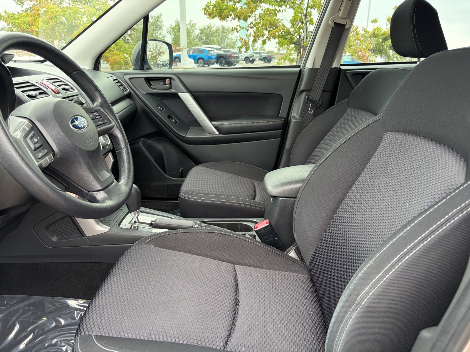 Used 2016 Subaru Forester 2.5i w/ Popular Package #2 AWD/4WD image 17