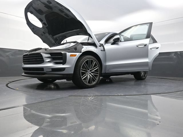 Used 2019 Porsche Macan AWD/4WD image 41