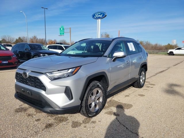 Used 2024 Toyota RAV4 XLE image 17