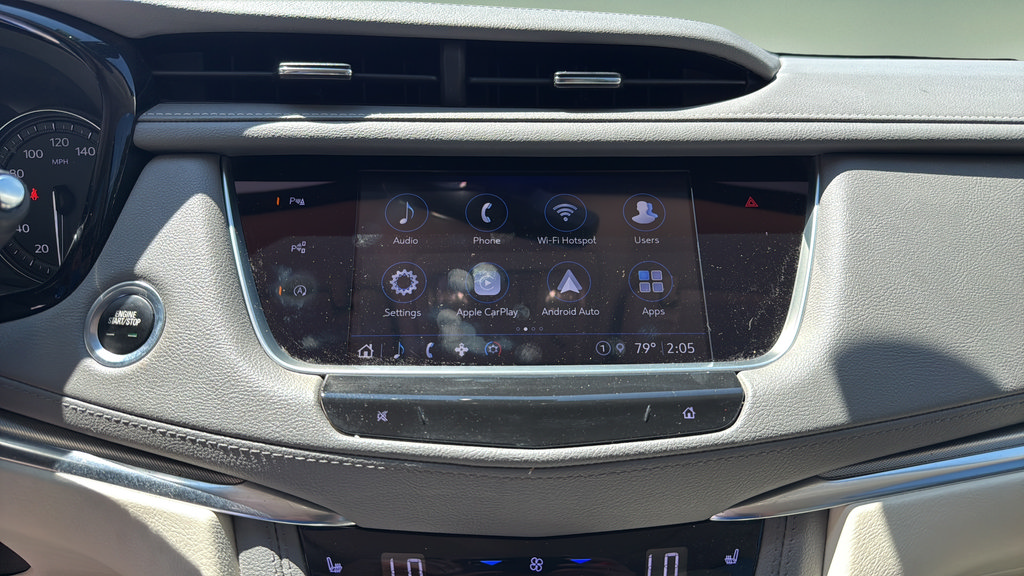Used 2022 Cadillac XT5 Premium Luxury w/ Technology Package AWD/4WD image 37
