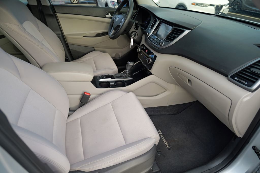 Used 2018 Hyundai Tucson SEL AWD/4WD image 32