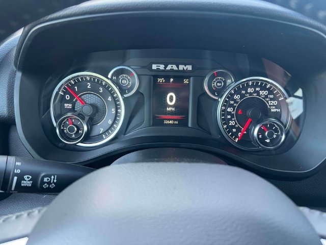 Used 2023 RAM 1500 Big Horn AWD/4WD image 12