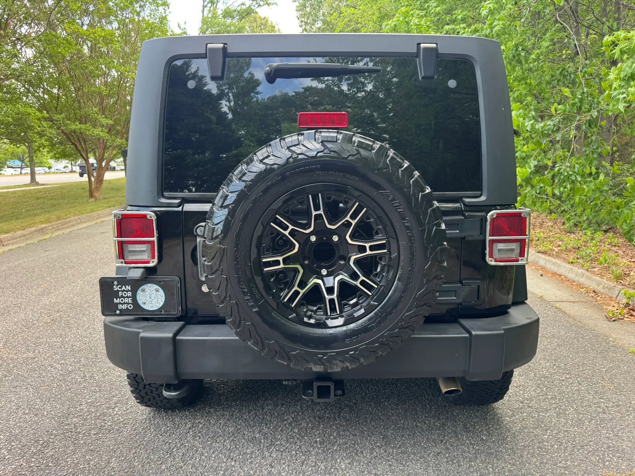 Used 2011 Jeep Wrangler Unlimited Sport AWD/4WD image 5