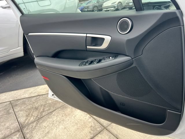 New 2026 Hyundai Sonata SEL FWD image 16