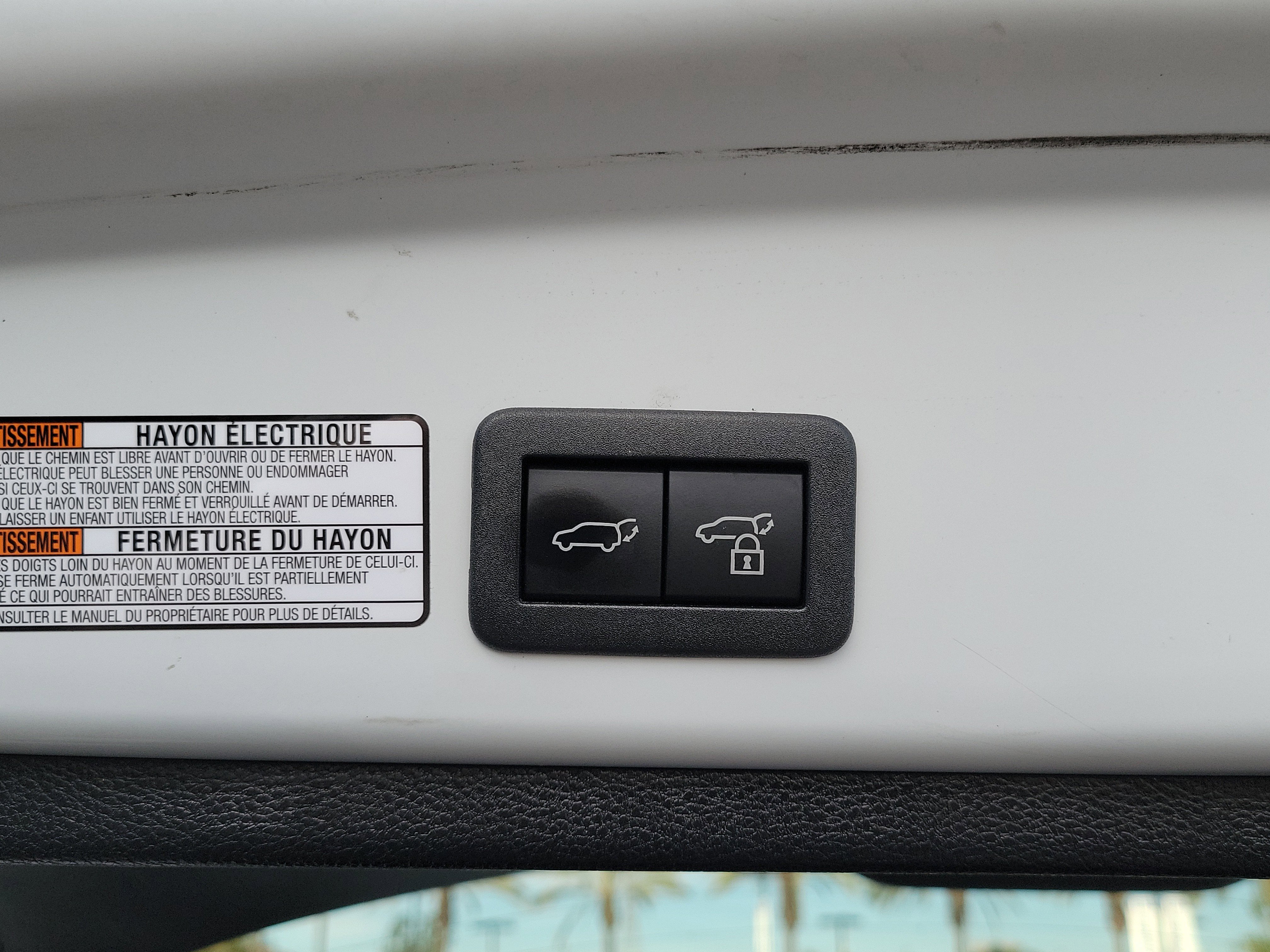 Used 2023 Toyota Corolla Cross XLE image 19