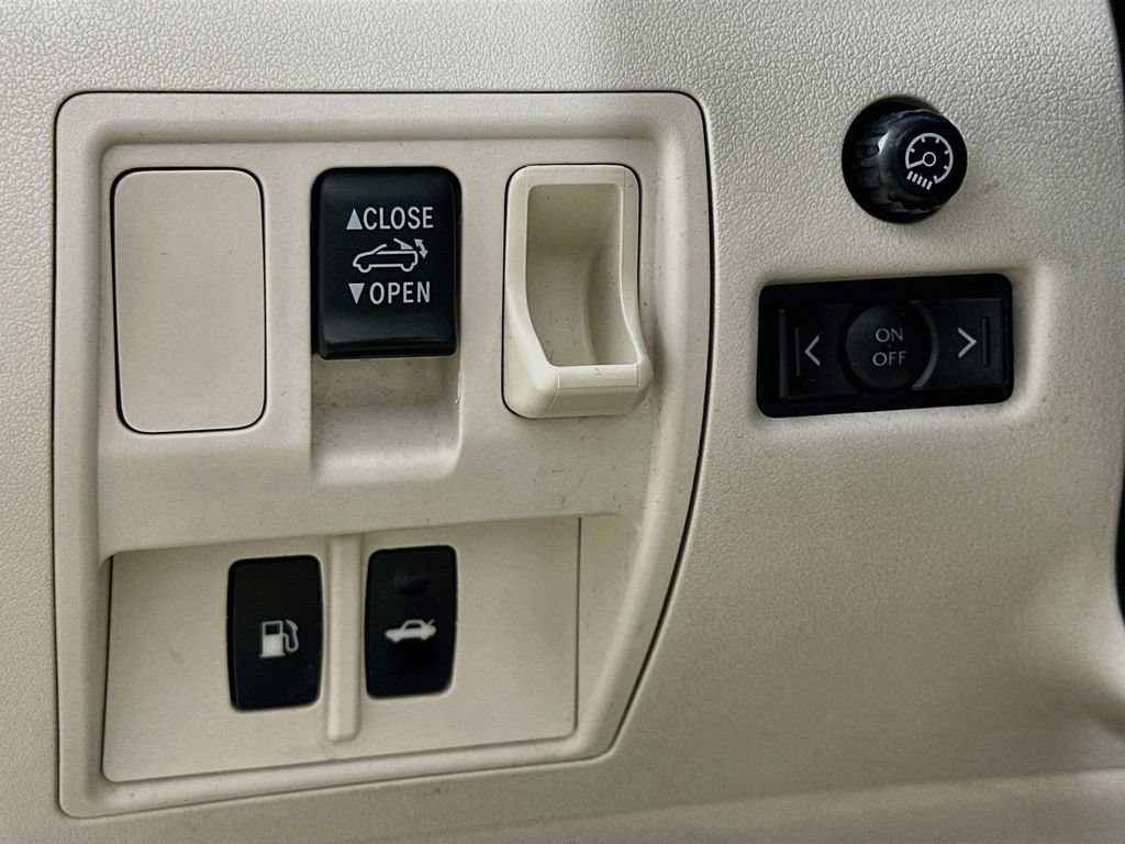 Used 2010 Lexus IS 350C RWD image 12