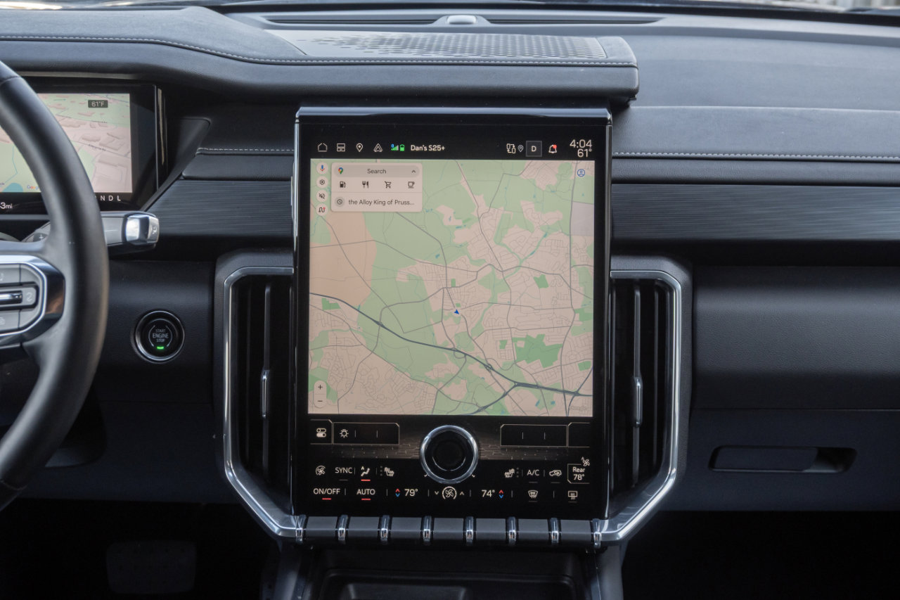 Used 2025 GMC Acadia Elevation image 26