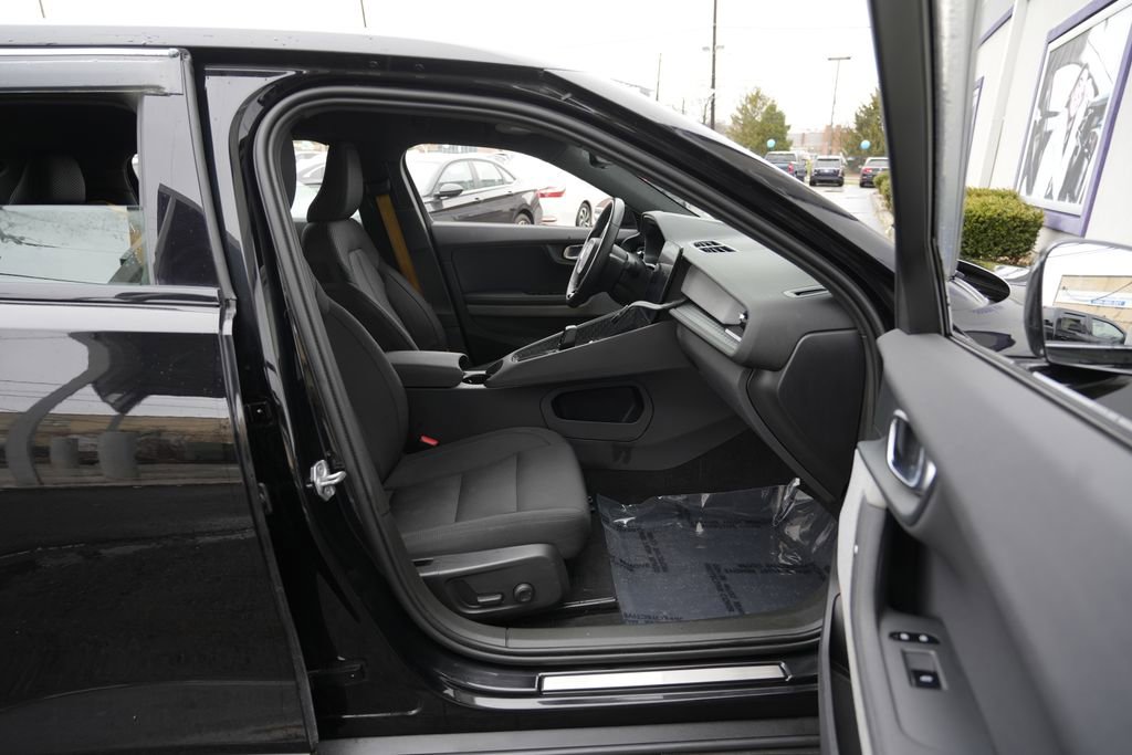 Used 2022 Polestar Polestar 2 w/ Performance Package image 29